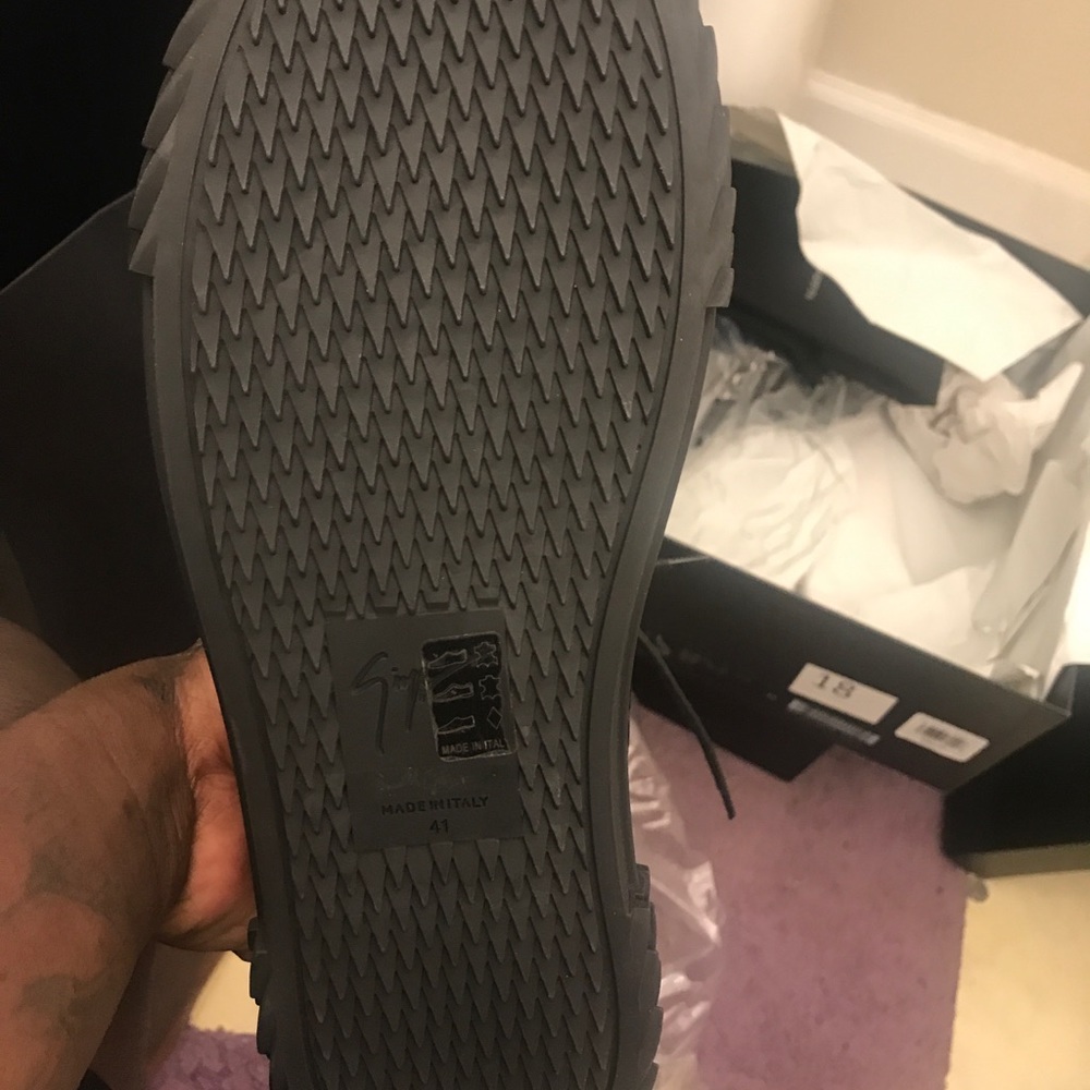 Brand new neva been worn